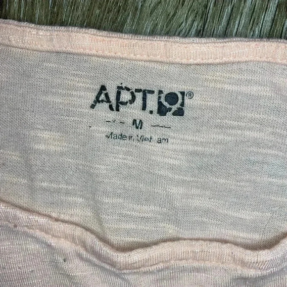 Womens Light Pink Apt. 9 Jewel Tee - M - Picture 7 of 7